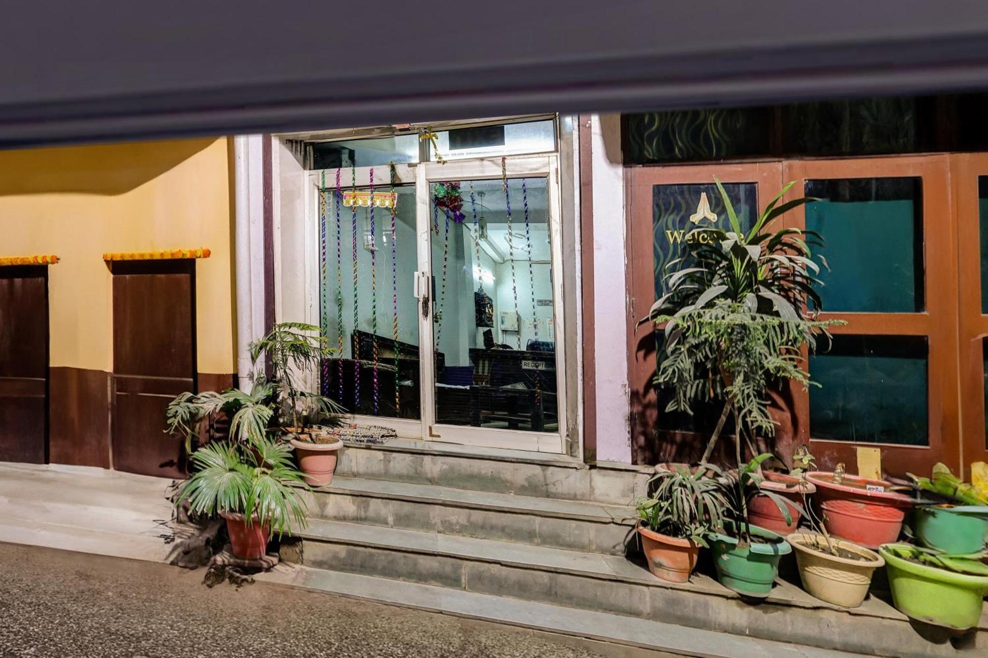Hotel O Deurali Dx نيودلهي المظهر الخارجي الصورة